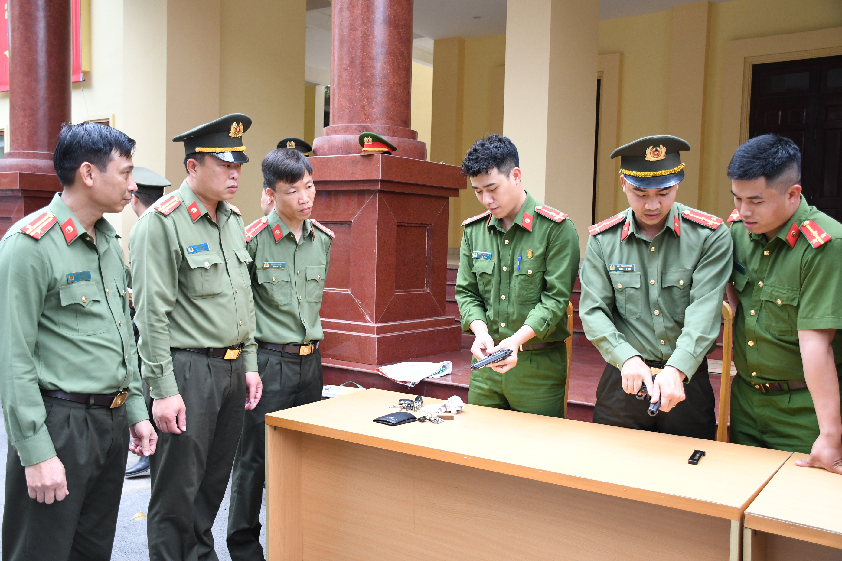 Siết chặt công tác chấp hành Điều lệnh Công an nhân dân